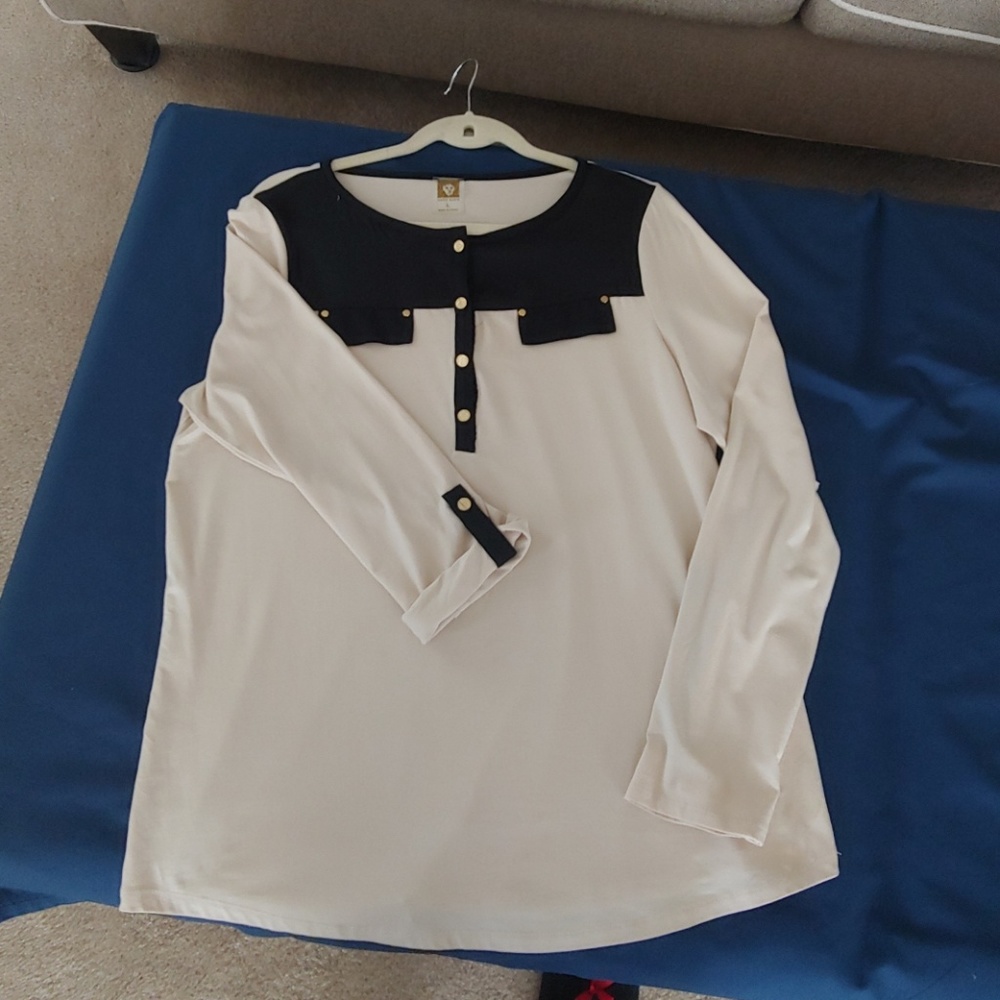 Anne Klein blouse